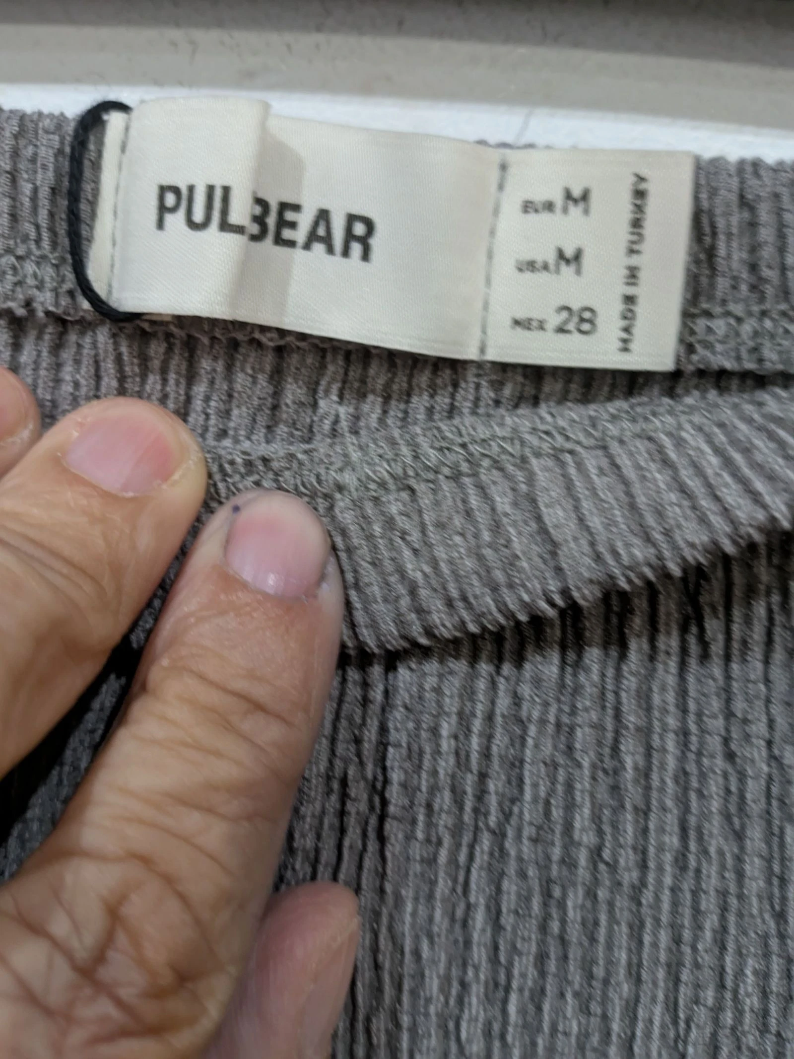 Saia Midi Texturizada Cinza com Cintura Elástica tamanho M da Pull & Bear – photo 5